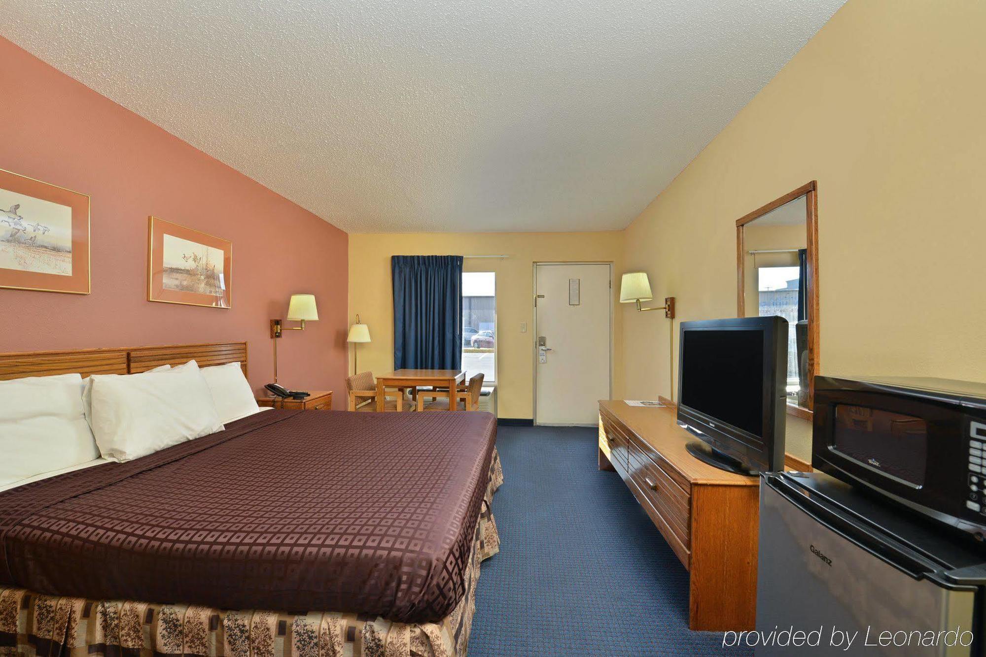 Americas Best Value Inn-Indianola Bagian luar foto